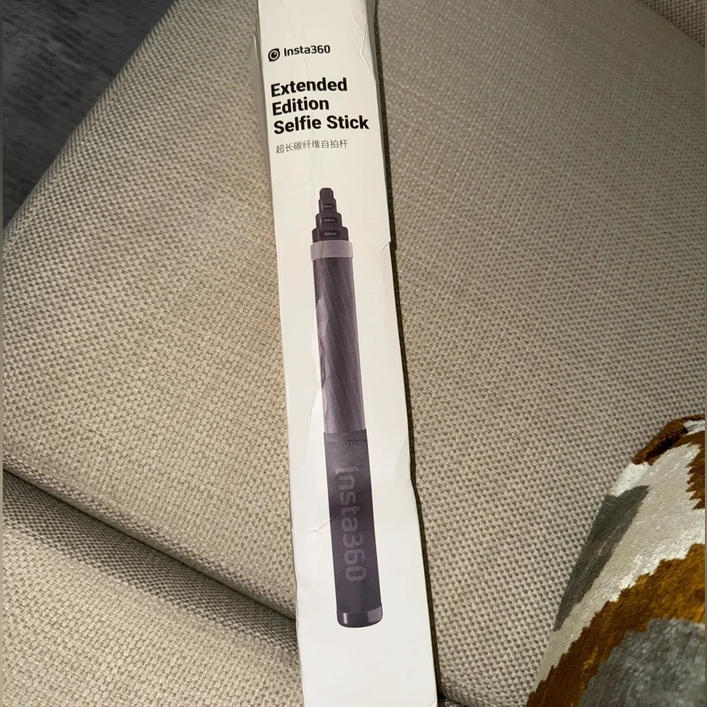 Insta360 Black Selfie Stick - Picture 5 of 6